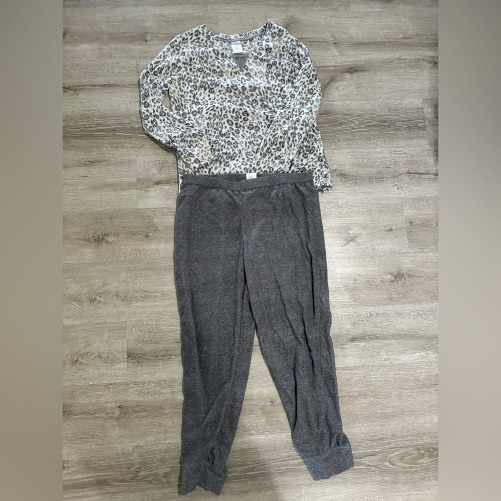 Gray leopard matching pajamas